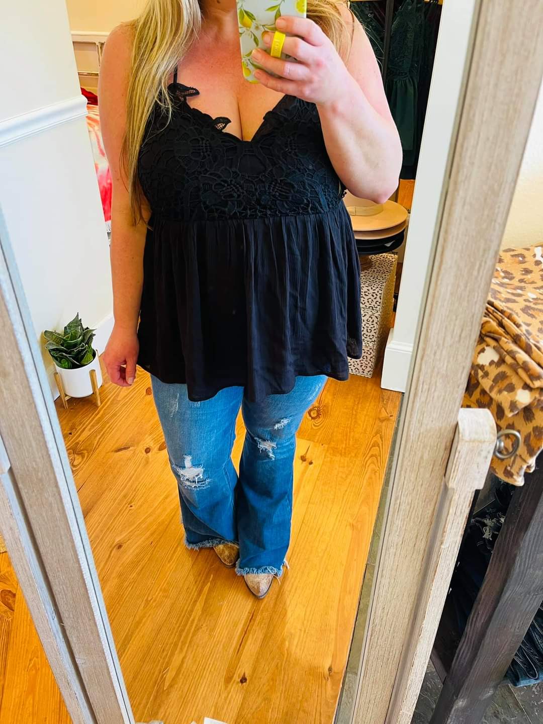 Studio|Blakeley Grace Lace Tank Top In Black