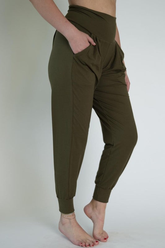 Studio|Luxe Yogi Harem Pants In Dark Olive
