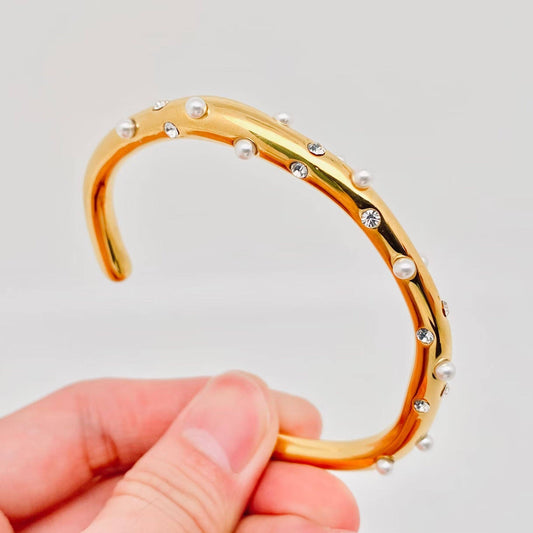 Zircon Pearl 18K Gold Plated Stainless Steel Bangle