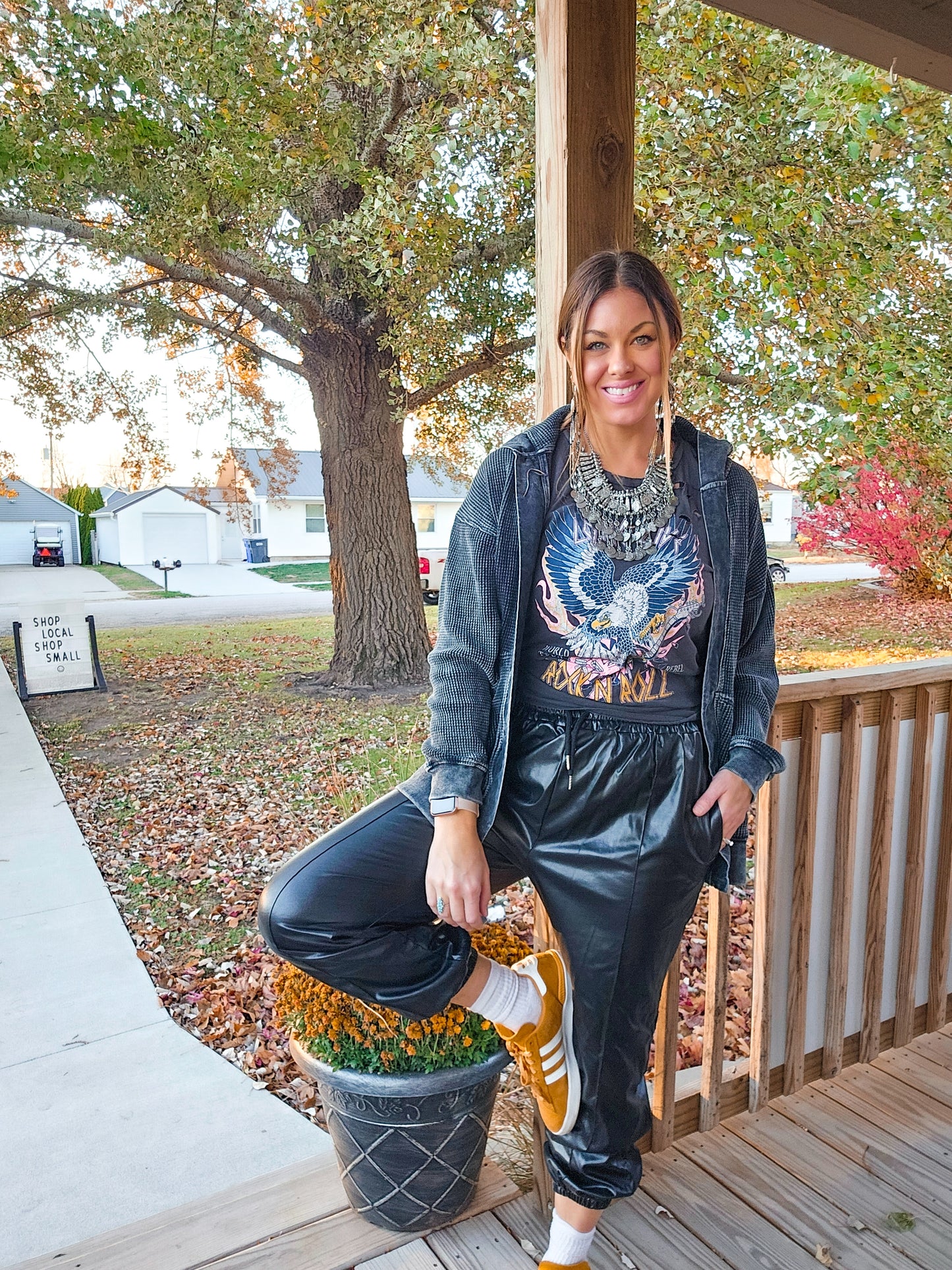 Grab And Go 100% Cotton Waffle Knit Mineral-Washed Hooded Cardigan In Black