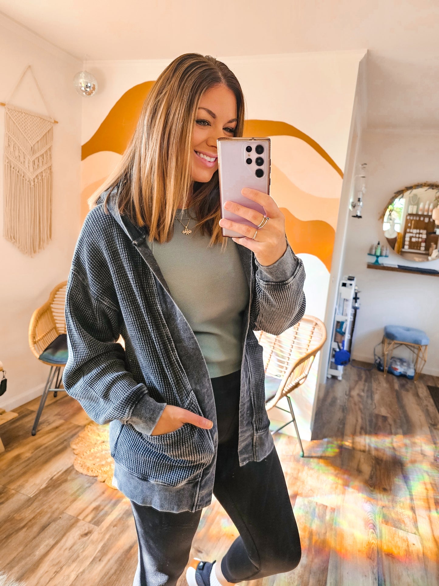 Grab And Go 100% Cotton Waffle Knit Mineral-Washed Hooded Cardigan In Black